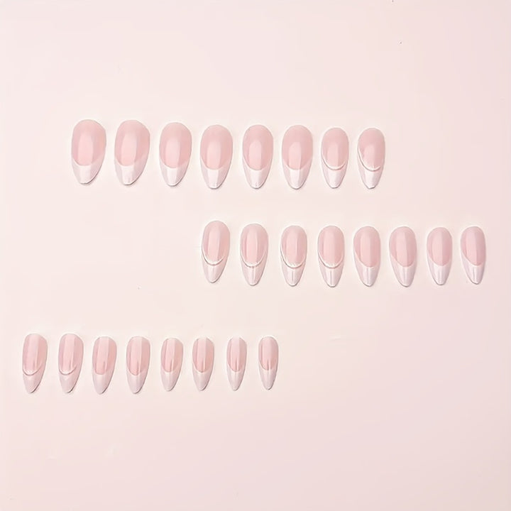 Elegante Französische Spitzen-Nagelkunst