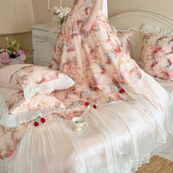 Luxuriöses mehrteiliges Vintage-Bettwäsche-Set mit Rüschen und Blumenmuster