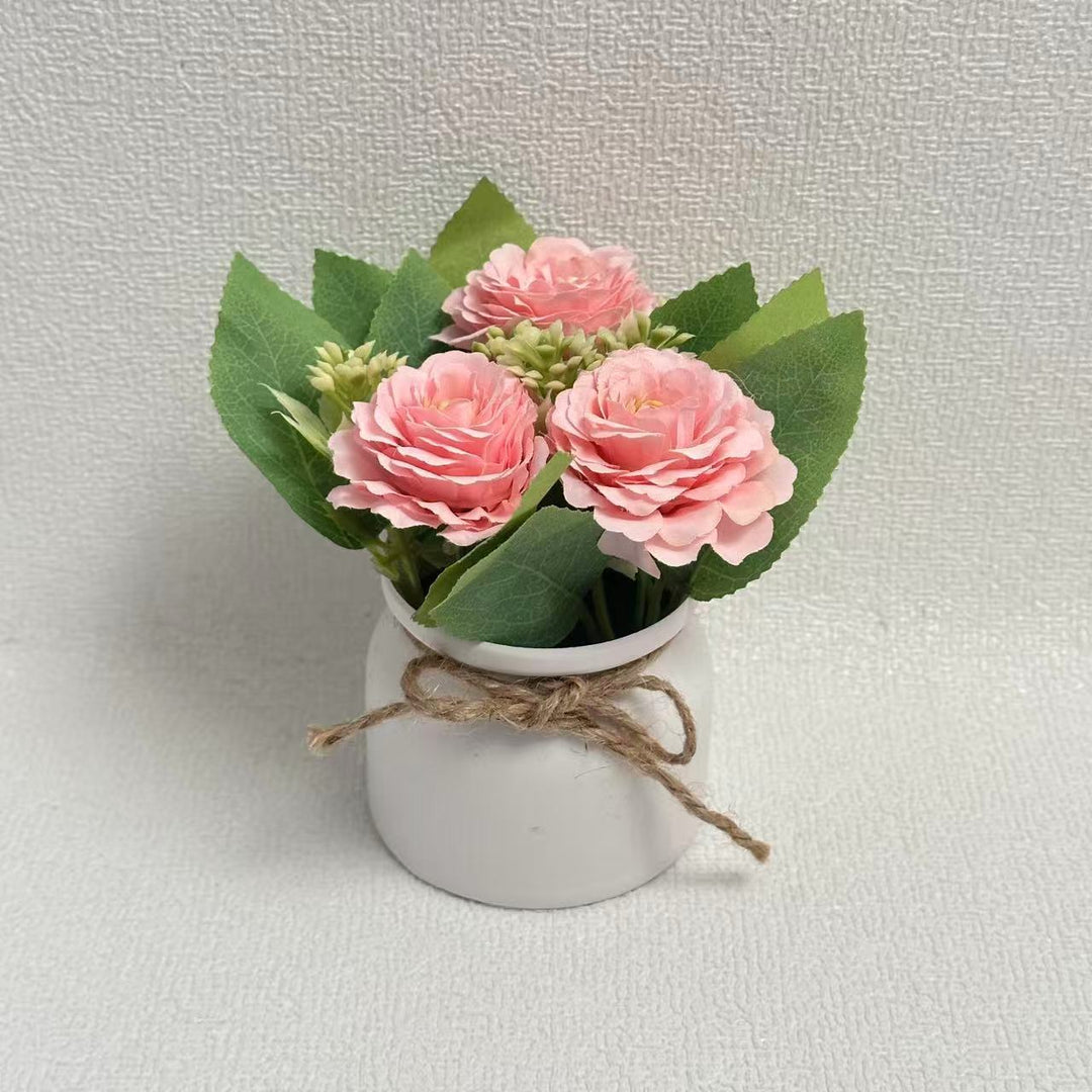 Dekorative Blumenarrangement für die Inneneinrichtung