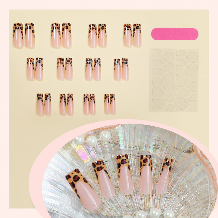 Stilvolles Press-On-Nagelset mit modernem Leopardenmuster-Design Karnz