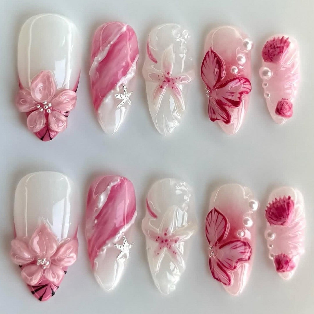 Kunstnagelset mit elegantem Blumen- und Glitzermuster Karnz