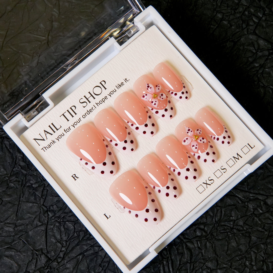 Florale Akzent Press-On Nagelspitzen