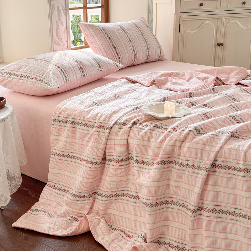 Gestepptes Baumwoll-Musselin Quilt-Set mit Wendefunktion, Zartem Blumenprint und passendem Spannbettlaken