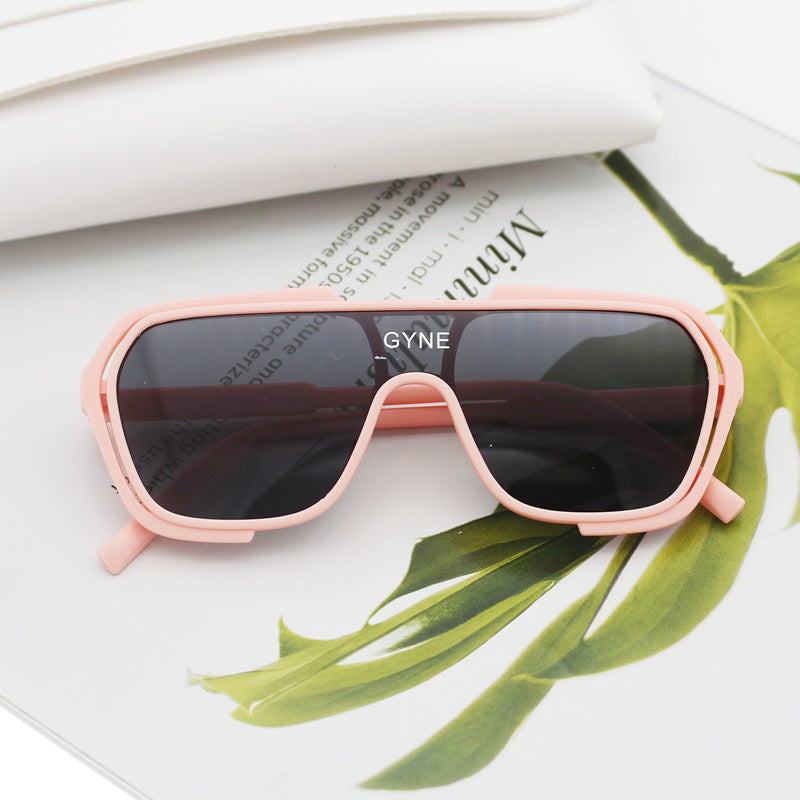 Damen Sportliche Sonnenbrille mit modernem Design Karnz