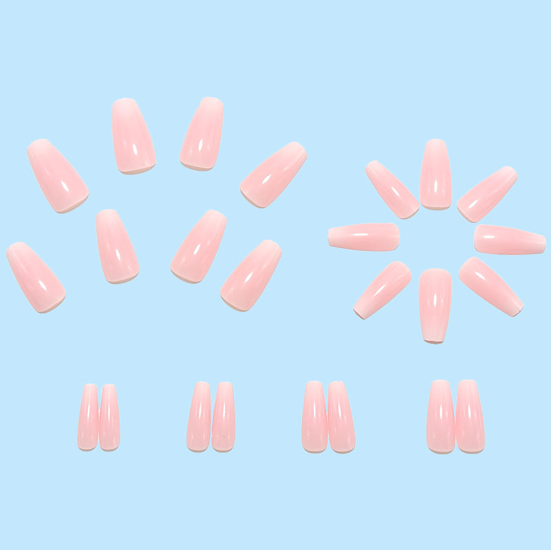 Künstliche Nagelverlängerung Im Eleganten Design Karnz