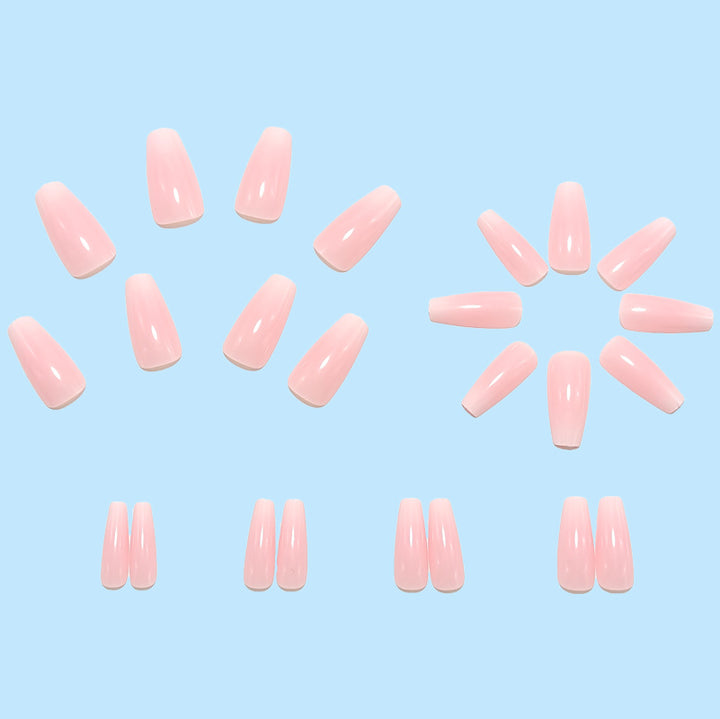 Künstliche Nagelverlängerung Im Eleganten Design Karnz