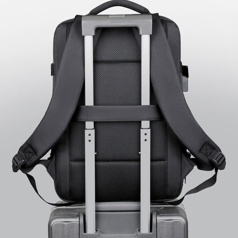 Schlanker vielseitiger Rucksack Karnz