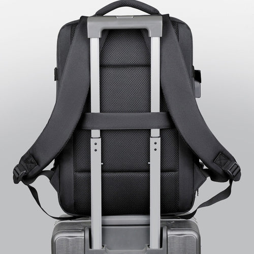Schlanker vielseitiger Rucksack Karnz