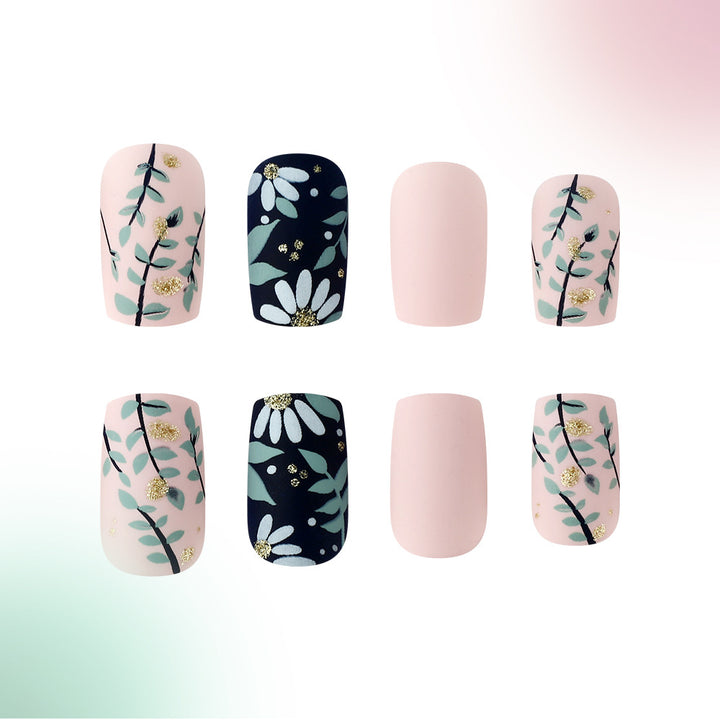 Künstlerische florale Gel-Nagelkunst Karnz