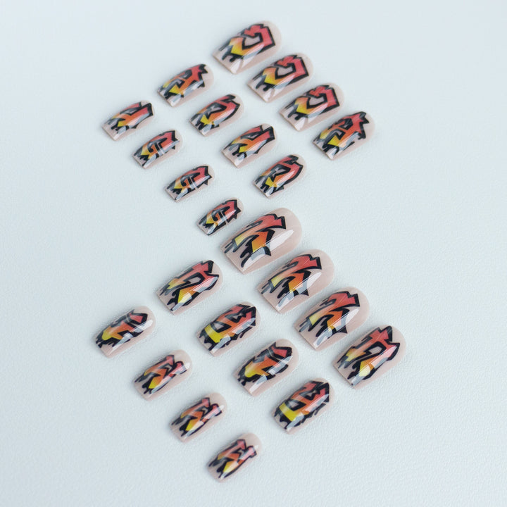 Kreative Grafische Nagelkunst