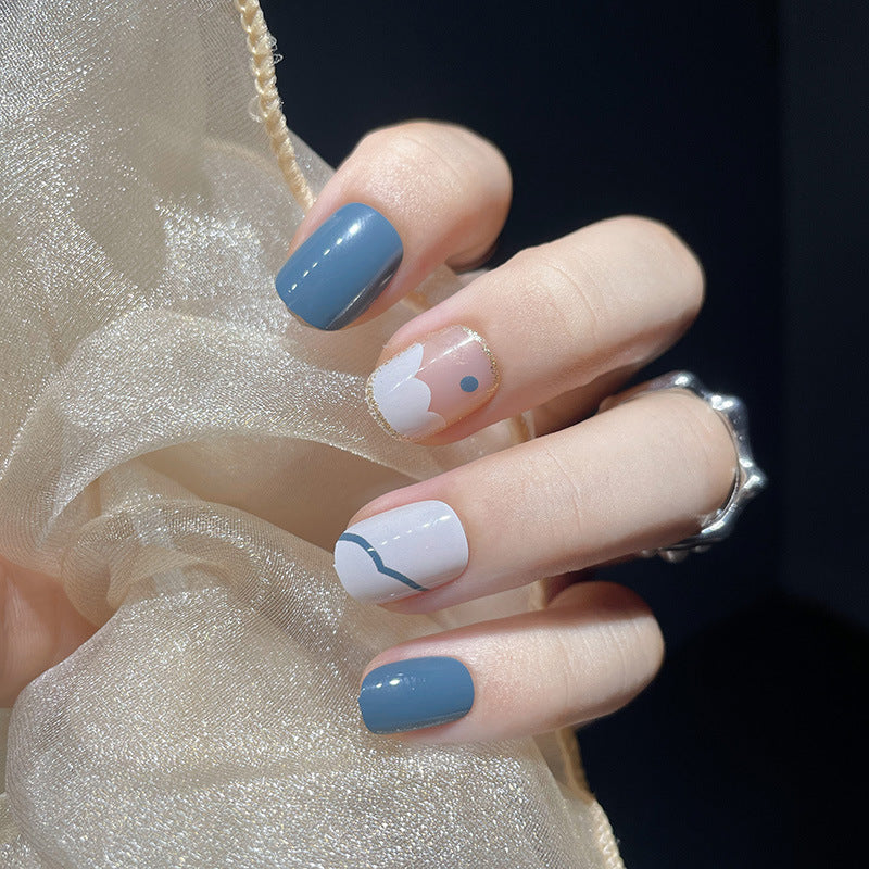 Künstlerische geometrische Nagelkunstverlängerungen Karnz