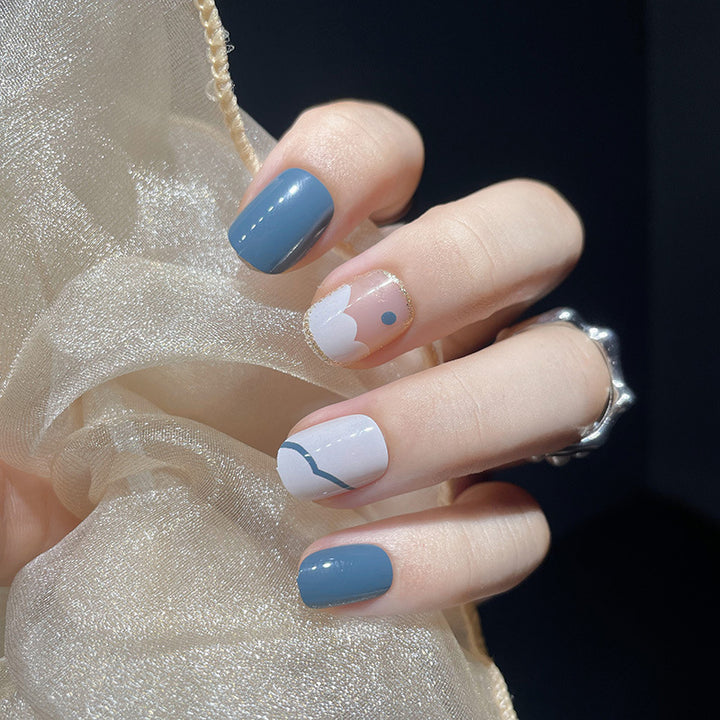 Künstlerische geometrische Nagelkunstverlängerungen Karnz