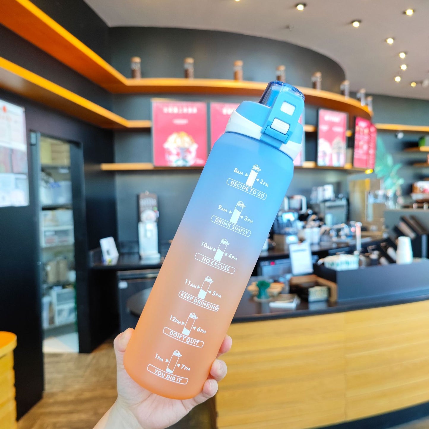 Damen Motivierende Trinkflasche mit einzigartiger Zeitmarkierung und sicherem Verschluss Karnz