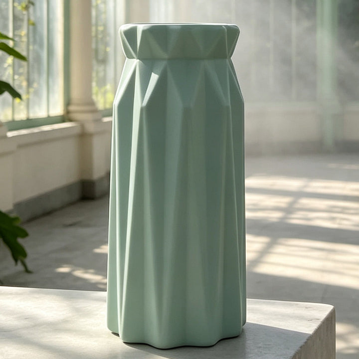 Elegante geometrische Vase Karnz