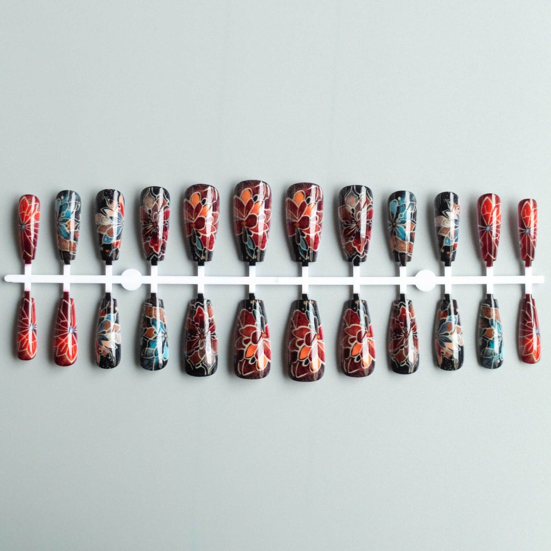 Aufwendiges Blumennagelkunst-Design-Kit