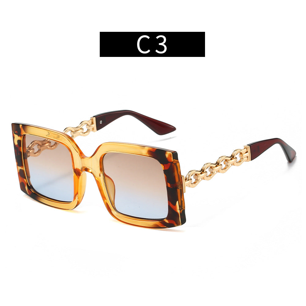 Damen elegante Sonnenbrille mit luxuriösen Kettendetails Karnz