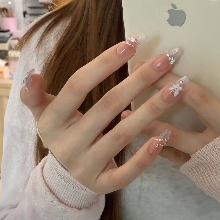 Elegante floral-verzierte Druck-Nagelverlängerungen Karnz