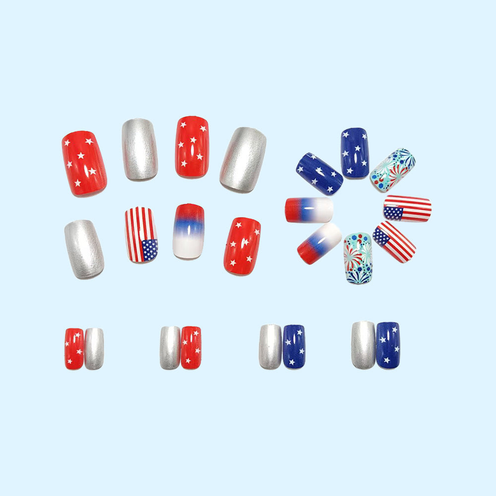 Kreatives Kunstnageldesign im patriotischen Stil Karnz