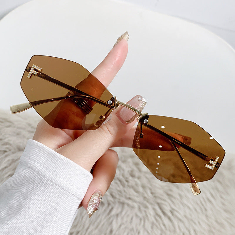 Damen Designer-Sonnenbrille mit innovativem sechseckigem Rahmen Karnz
