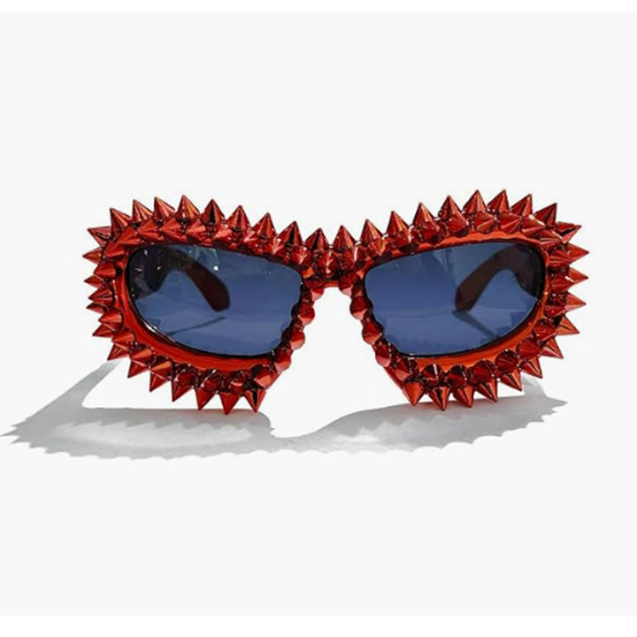 Damen Statement-Sonnenbrille mit kreativen Nietenakzenten Karnz