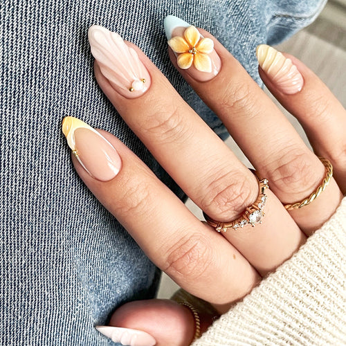 Elegante Blumen Stiletto Press-On Nägel Karnz