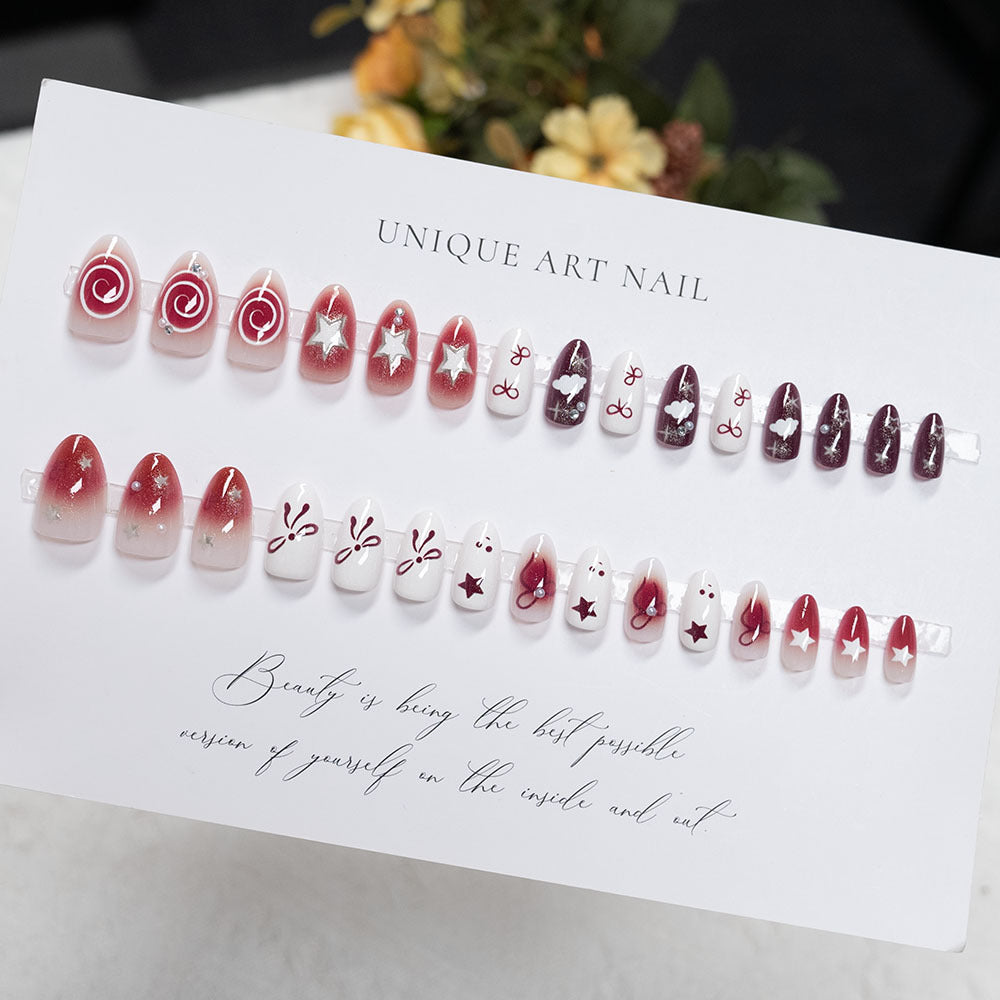 Dekoratives Press-On Nagelkunst Set