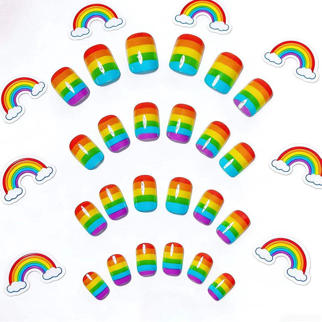 Kreative Kunstnägel Im Regenbogen-Look Karnz