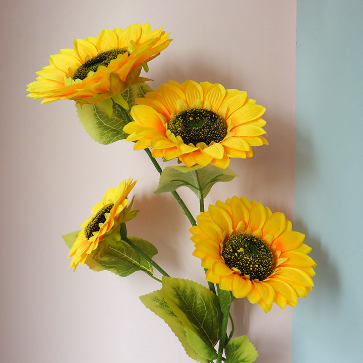 Lebensechter Sonnenblumenstiel