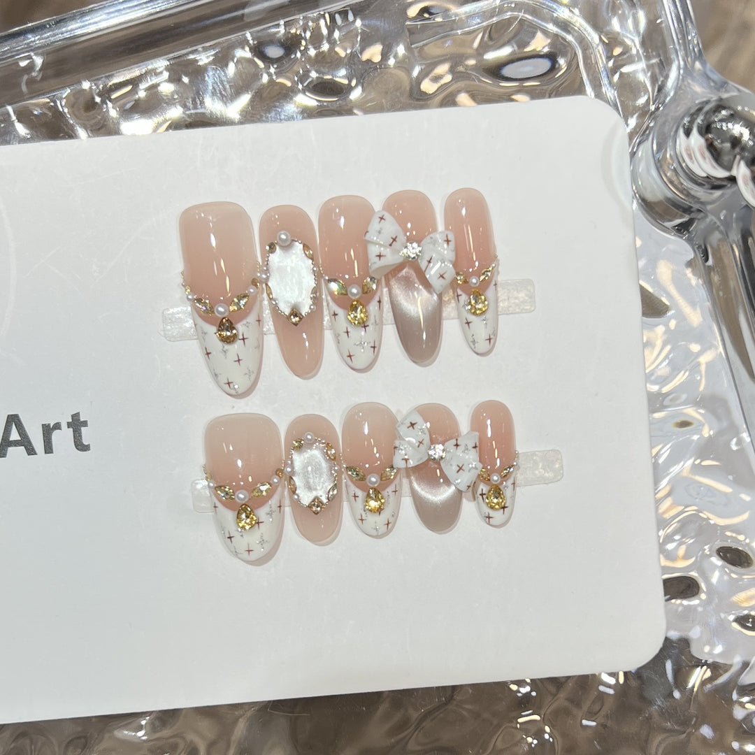 Dekorativer Nagelkunst Set Karnz