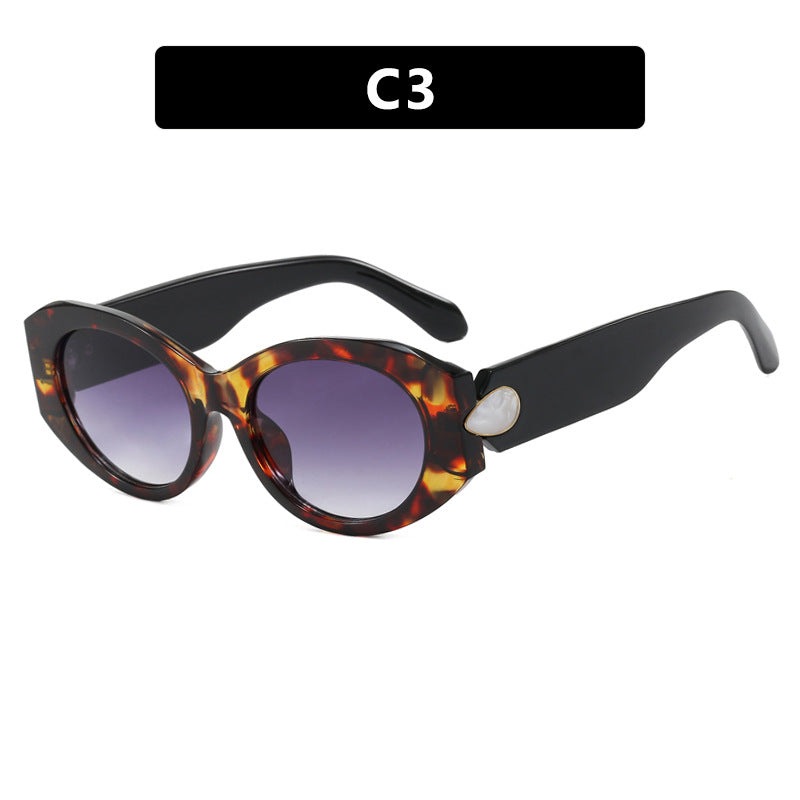 Damen elegante Sonnenbrille mit stilvollen Konturen Karnz