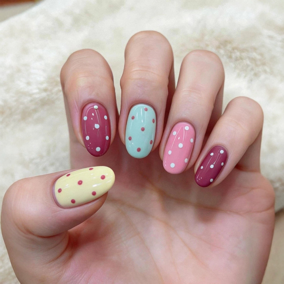 Dekoratives Polka Dot Nagel Art Set