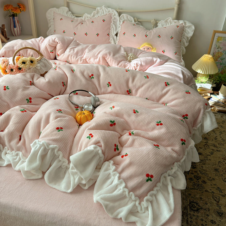 Rüschendruck-Kirsch-Quilted Bettdecke und Kissenbezug Set
