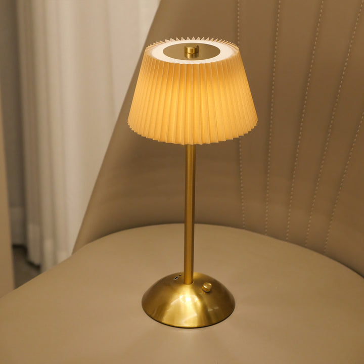 Moderne Tischlampe