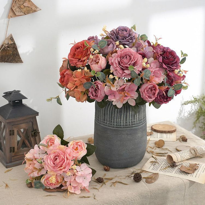 Lush Realistische Blumenstrauß Arrangement