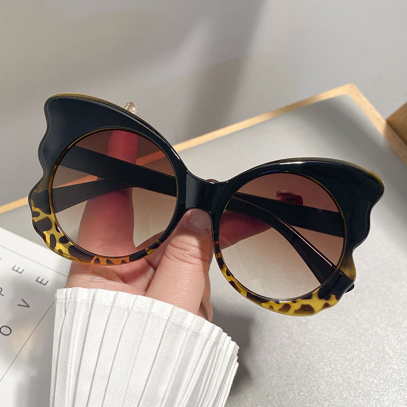 Damen Cat-Eye Sonnenbrille mit einzigartiger Rahmenführung und UV-Schutz Karnz