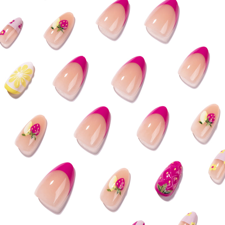 Kunstvolle Nagelkunst mit fruchtigem Design Karnz