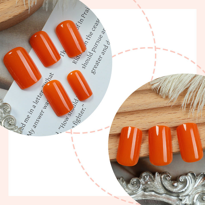 Kunstnagelset mit auffälliger, glänzender Oberfläche Karnz