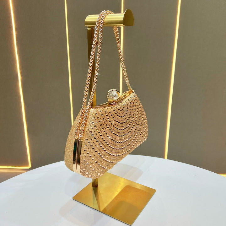 Dekorative mit Kristallen besetzte abendliche Handtasche