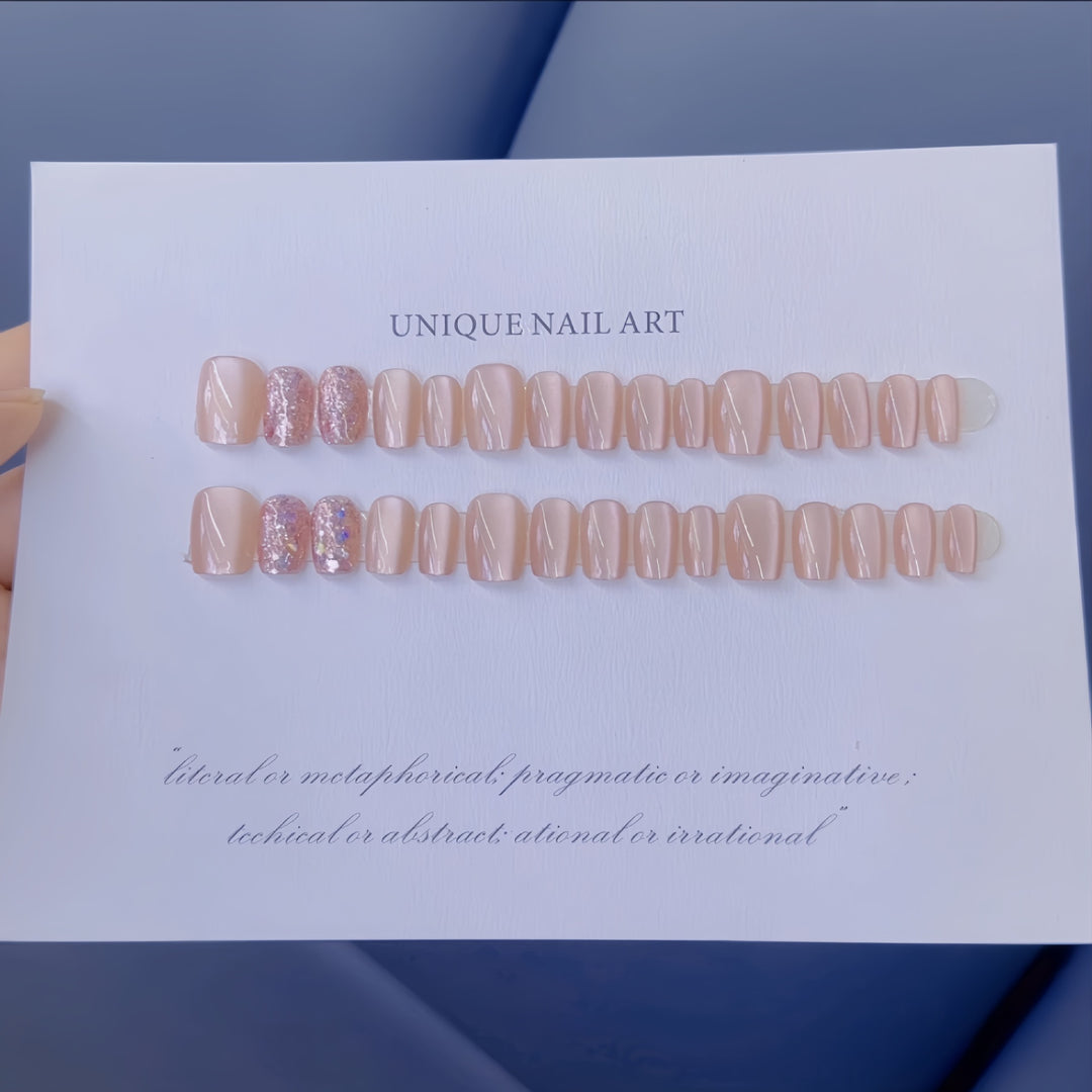 Künstlerisches Press-On Nagelset Karnz