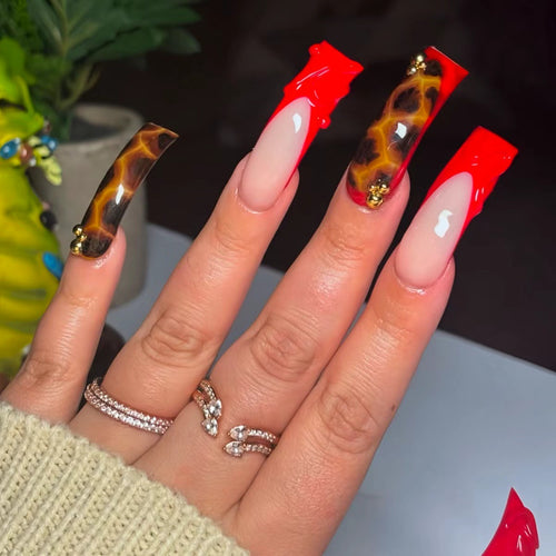 Künstlerische Übergroße Nagelverlängerungen Karnz