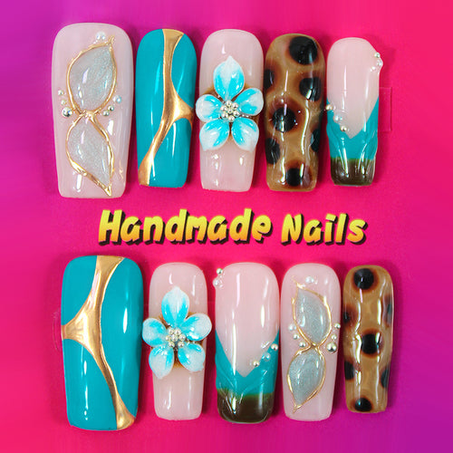 Kunstnägel Set mit handgefertigten Glitzer- und Blumendesigns Karnz
