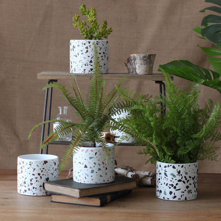 Dekorativer Blumentopf Karnz