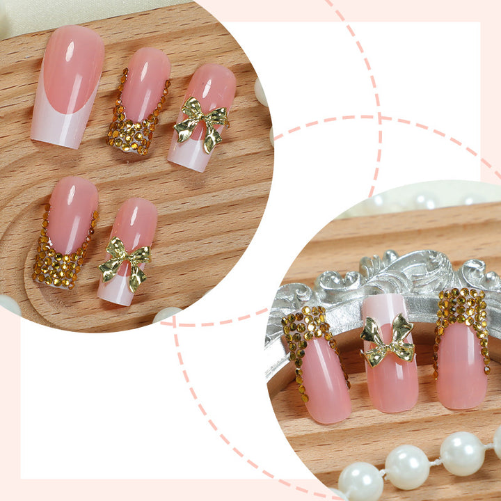 Dekoratives Press-On Nail Art Set mit elegantem Bogen und Edelstein-Akzenten Karnz