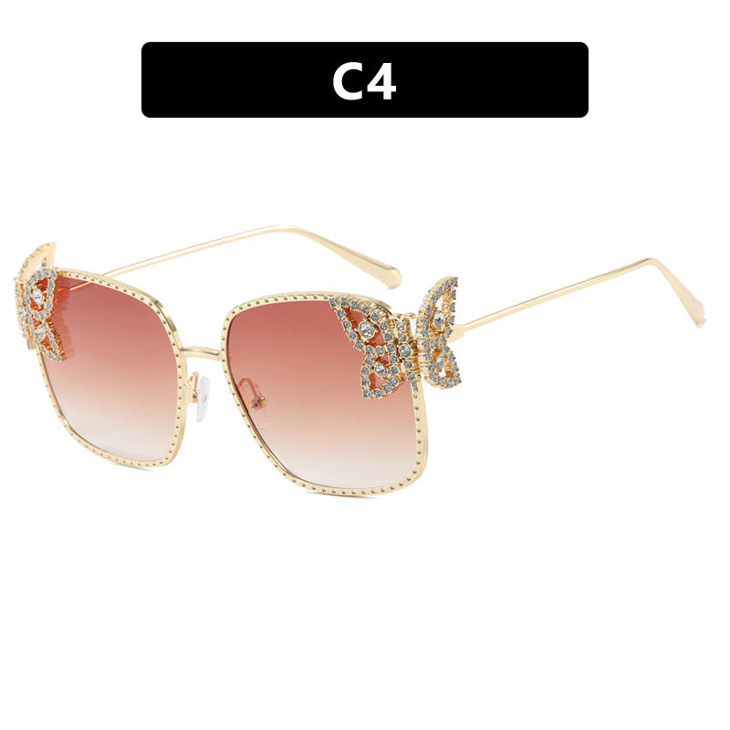 Damen extravagante Brille mit funkelnden Akzenten Karnz