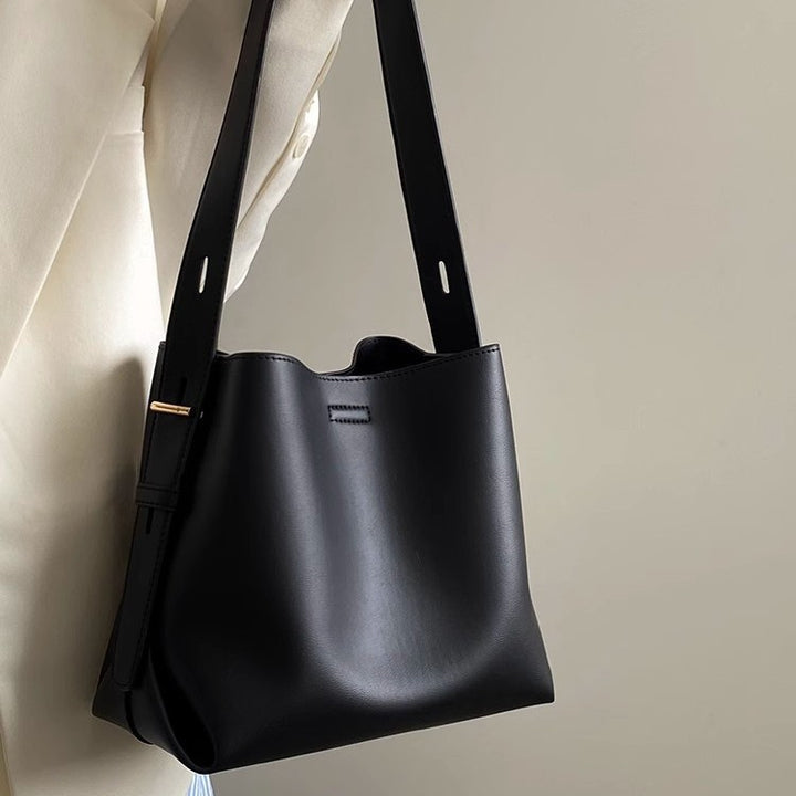 Moderne Schultertasche Karnz