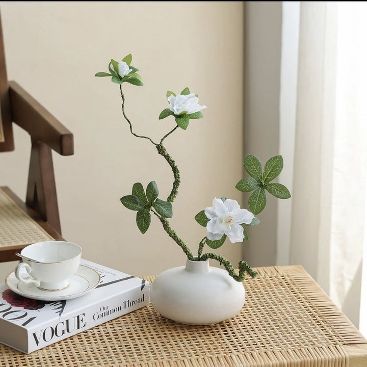 Dekorative Faux Blumenarrangement