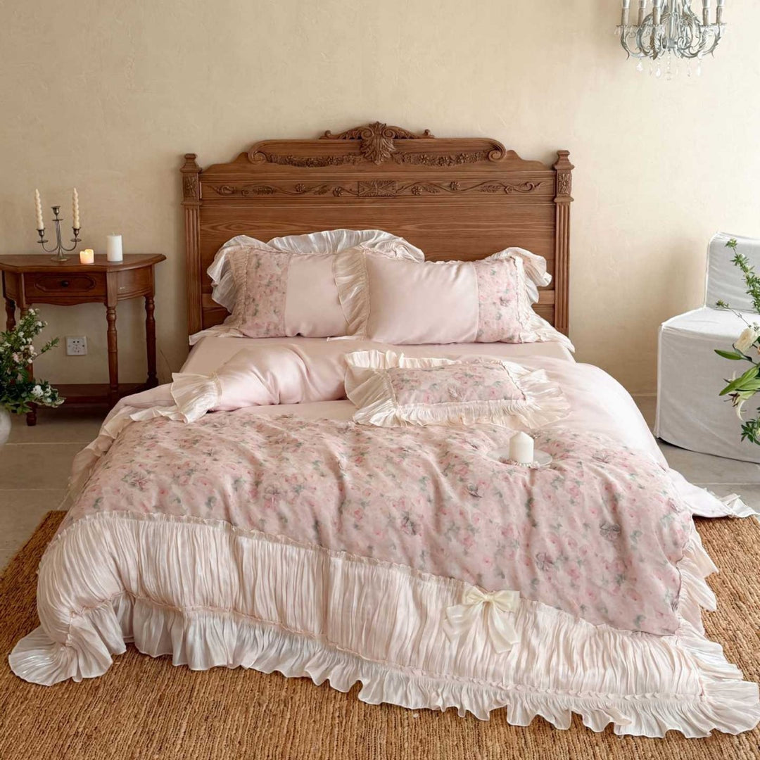 Romantisches Rüschen-Bettwäsche-Set aus Satin mit floralem Muster und Volant