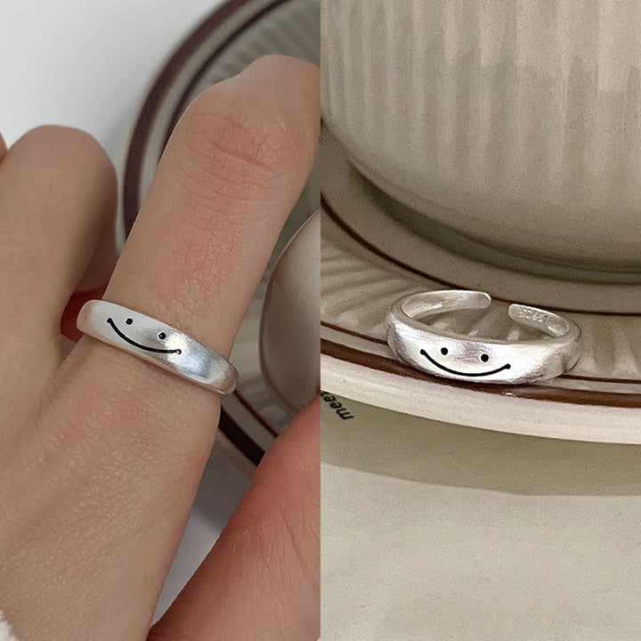 Verstellbarer Silberner Blumenmuster Ring Karnz
