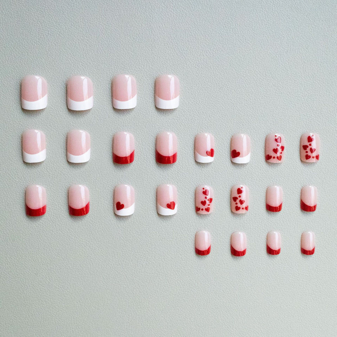 Künstlerisches Herz-Themen Nageldesign-Set