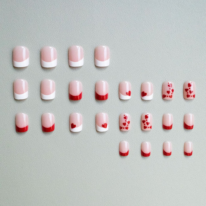 Künstlerisches Herz-Themen Nageldesign-Set